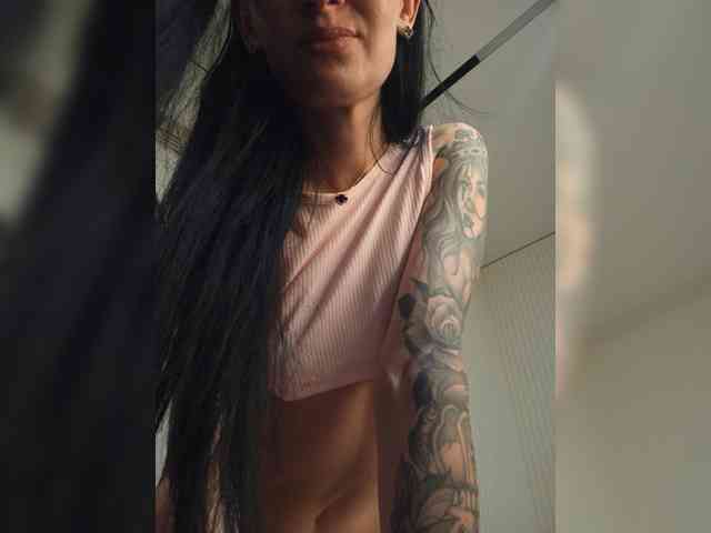Black_chick webcam