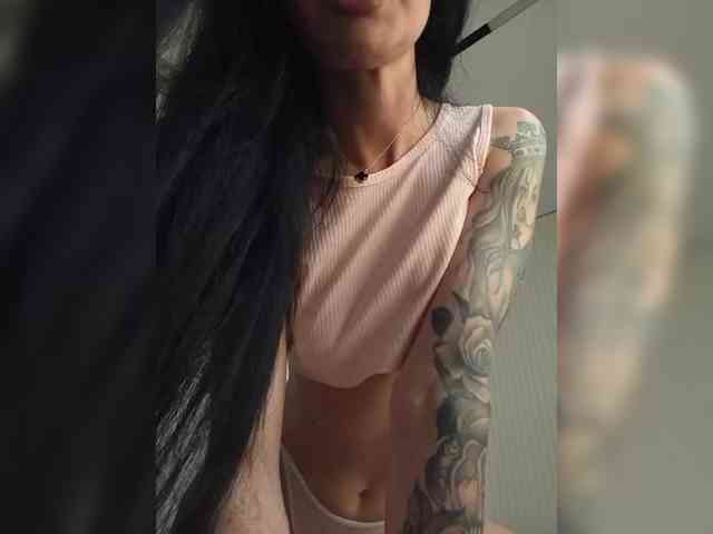Black_chick webcam