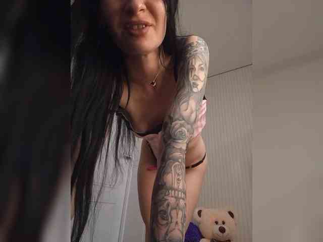 Black_chick webcam
