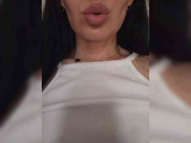 Mikki88K Live Webcam on BongaCams