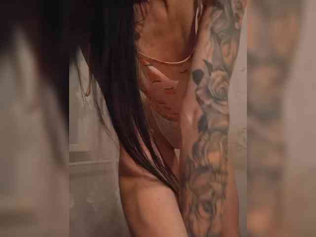 Black_chick webcam