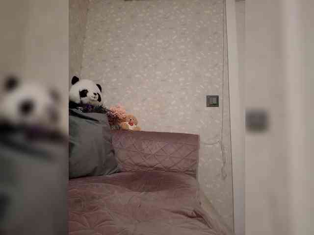 Black_chick webcam