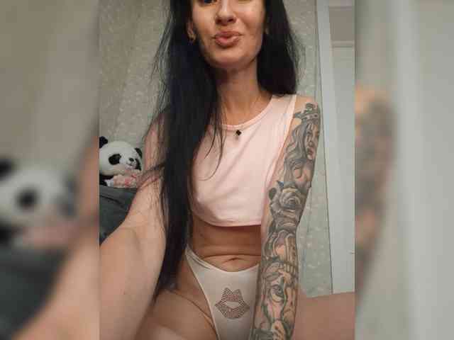 Black_chick webcam