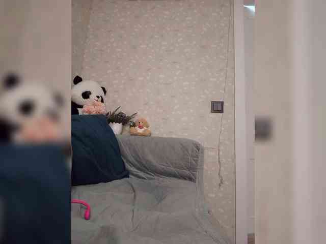 Black_chick webcam