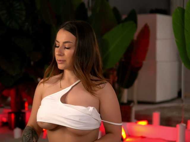 AvaReed live cam on BongaCams