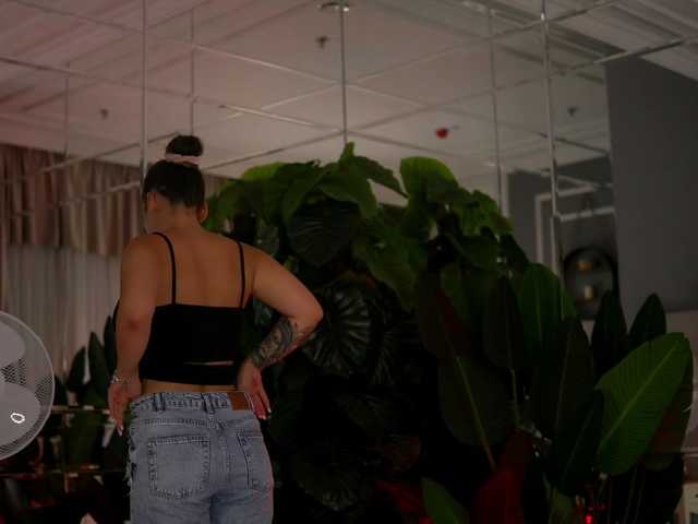 AvaReed live cam on BongaCams