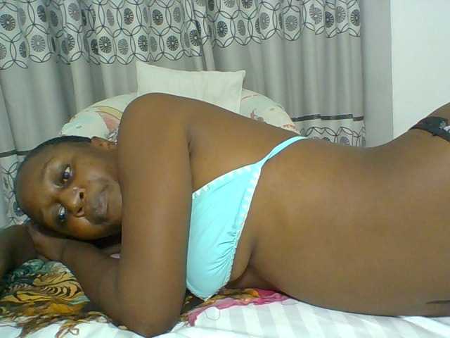 Chocolateskin4 live cam on BongaCams