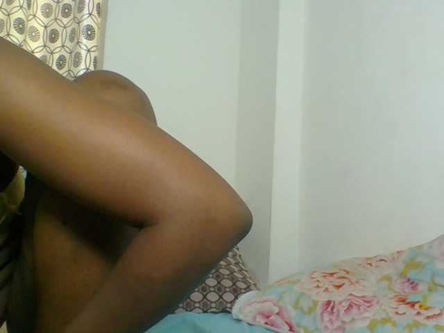 Chocolateskin4 live cam on BongaCams