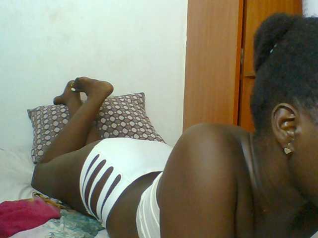 Chocolateskin4 live cam on BongaCams