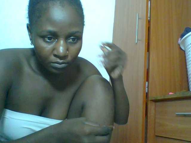 Chocolateskin4 live cam on BongaCams