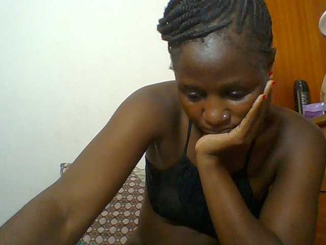 Chocolateskin4 live cam on BongaCams