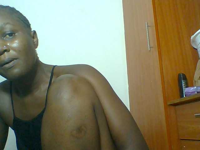 Chocolateskin4 live cam on BongaCams