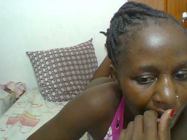 Chocolateskin4 live cam on BongaCams