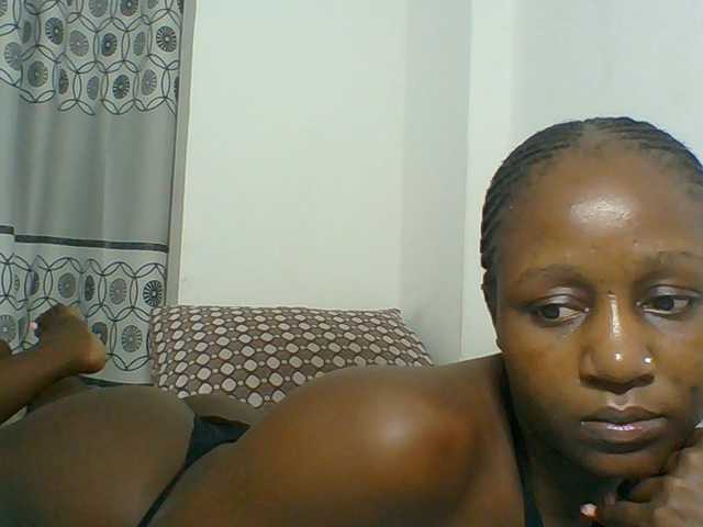 Chocolateskin4 live cam on BongaCams