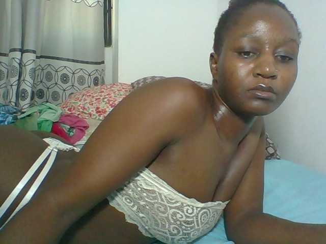 Chocolateskin4 live cam on BongaCams