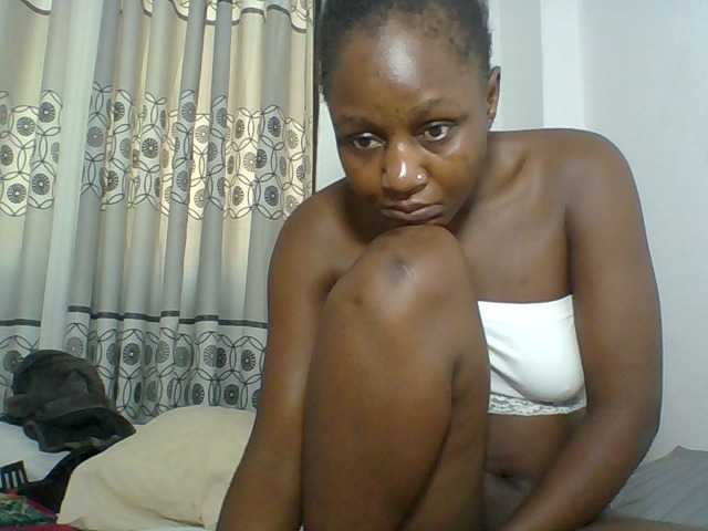 Chocolateskin4 live cam on BongaCams