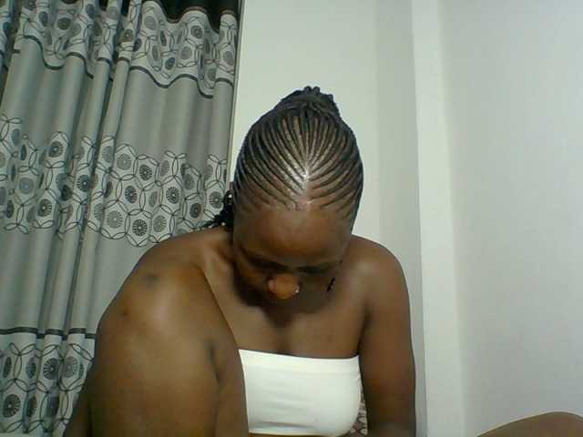 Chocolateskin4 live cam on BongaCams