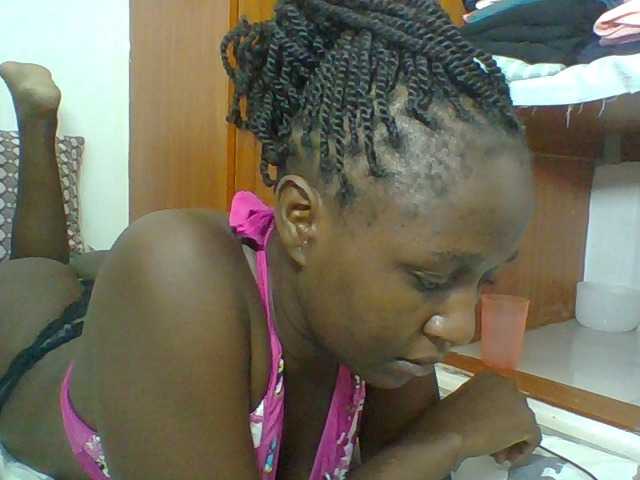 Chocolateskin4 live cam on BongaCams