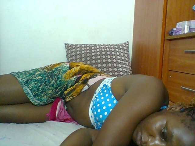 Chocolateskin4 live cam preview