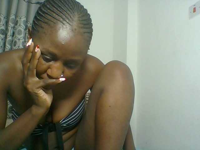 Chocolateskin4 live cam on BongaCams