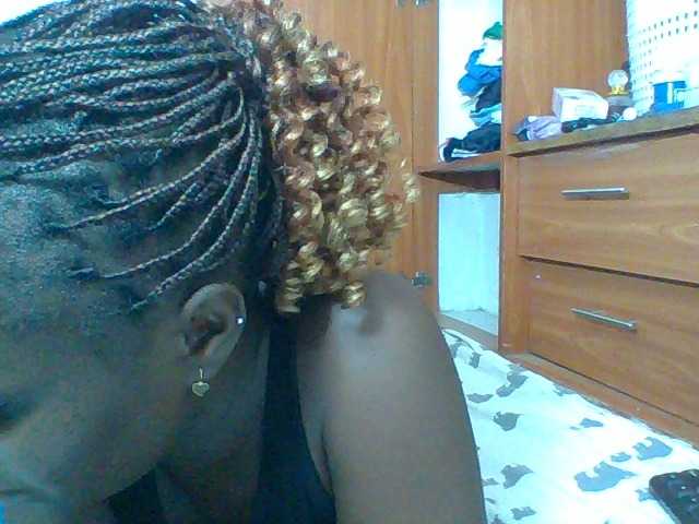 Chocolateskin4 live cam preview