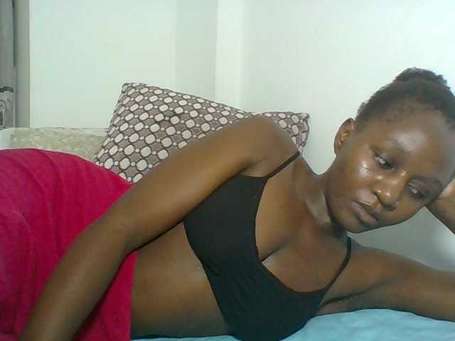 Chocolateskin4 live cam on BongaCams