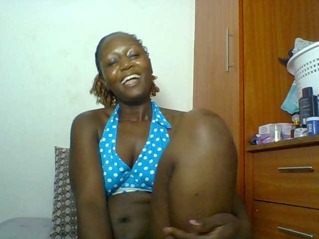 Chocolateskin4 live cam preview