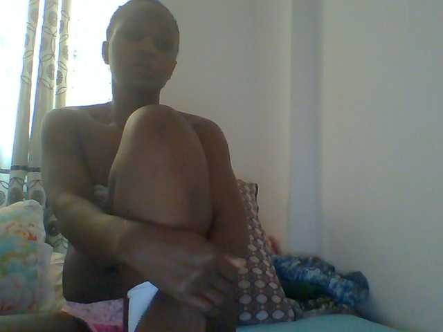 Chocolateskin4 live cam on BongaCams