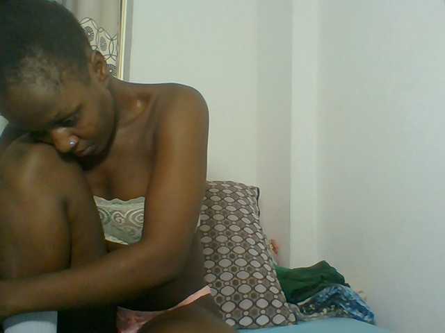 Chocolateskin4 live cam on BongaCams