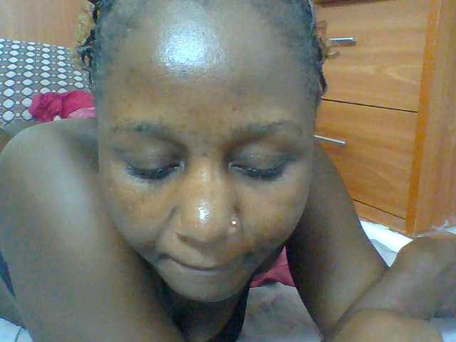 Chocolateskin4, en directo ahora en BongaCams
