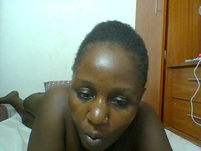 Chocolateskin4 live cam on BongaCams