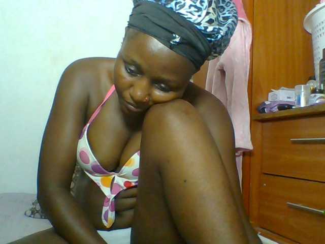 Chocolateskin4 live cam preview