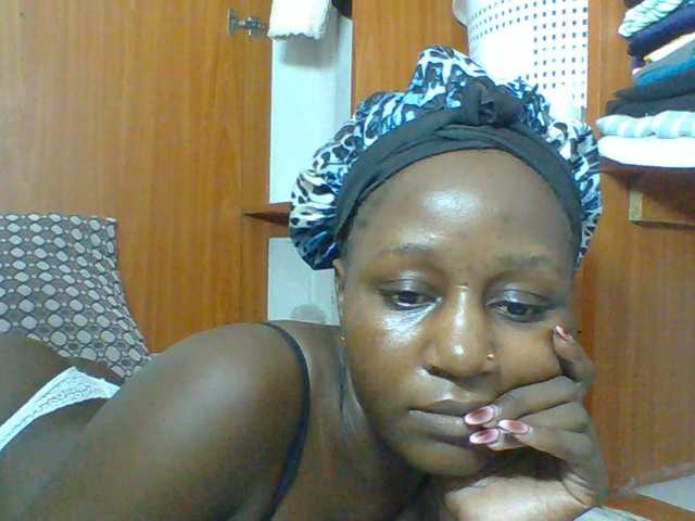 Chocolateskin4 live cam on BongaCams