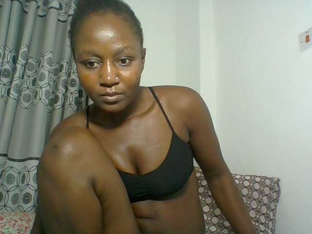 Chocolateskin4 live cam on BongaCams