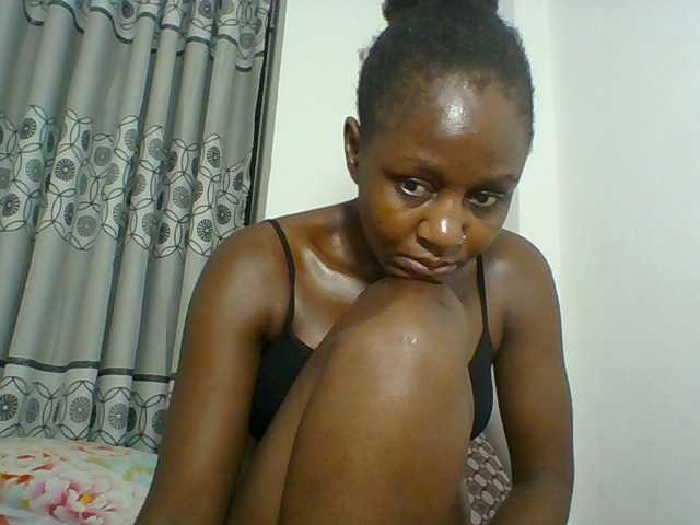 Chocolateskin4 live cam on BongaCams