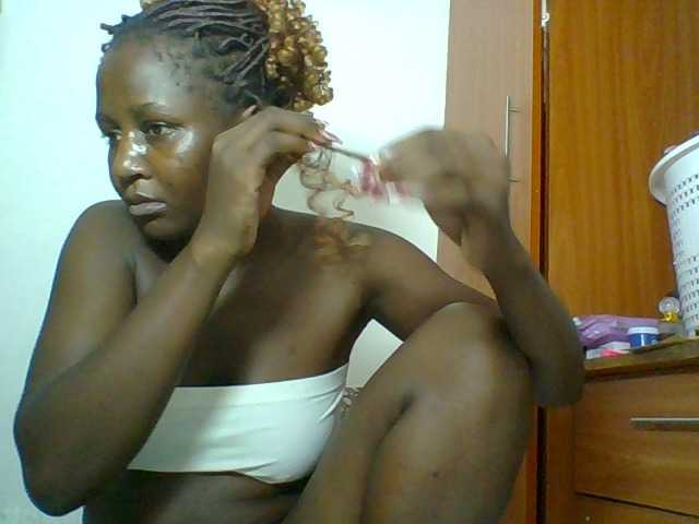 Chocolateskin4 live cam on BongaCams
