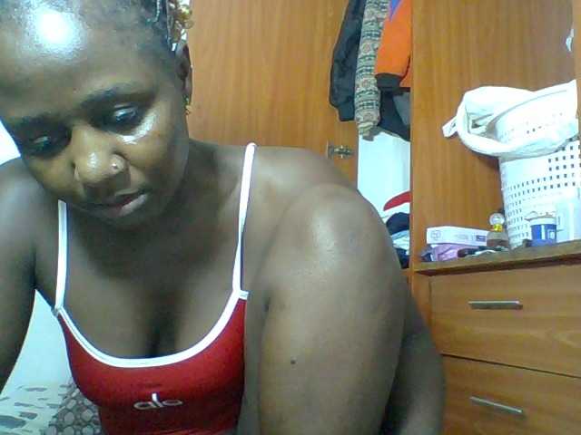 Chocolateskin4 live cam on BongaCams