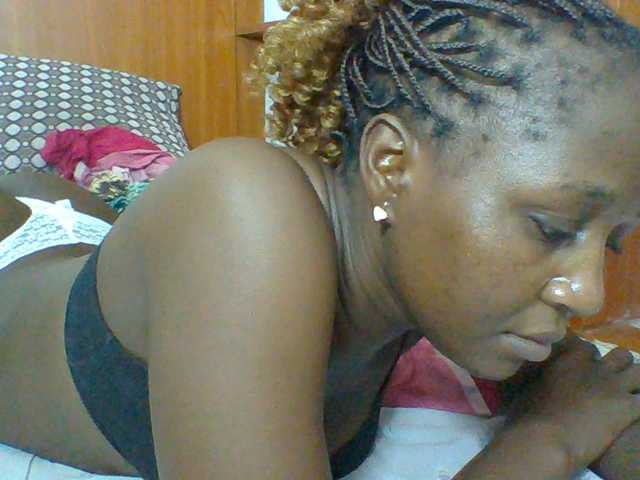 Chocolateskin4 live cam on BongaCams