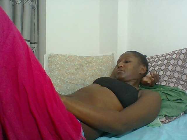 Chocolateskin4 live cam on BongaCams