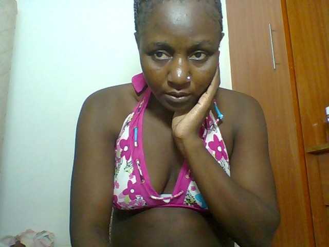 Chocolateskin4 live cam on BongaCams