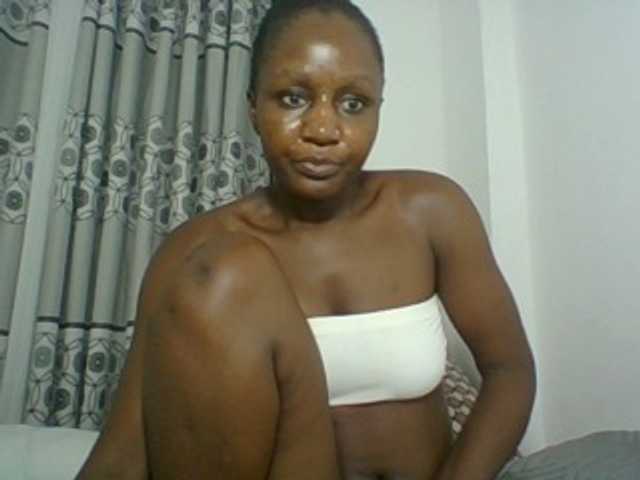 Chocolateskin4 live cam on BongaCams