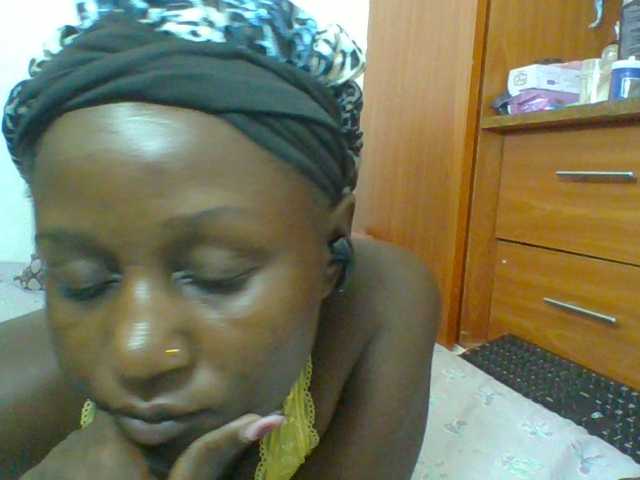 Chocolateskin4 live cam on BongaCams