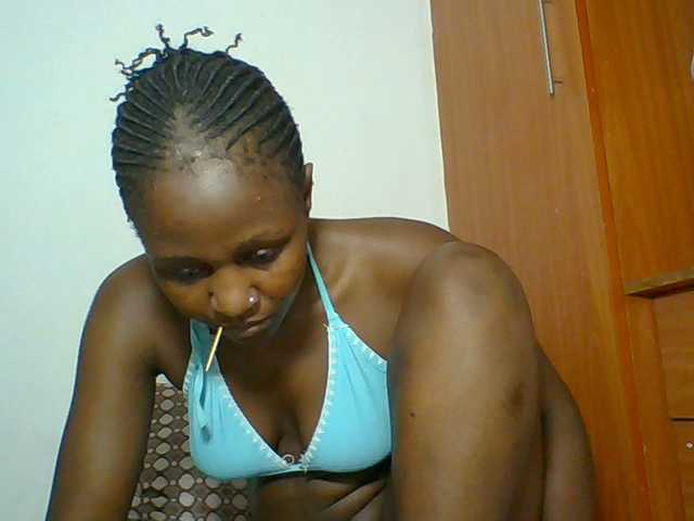 Chocolateskin4 live cam on BongaCams