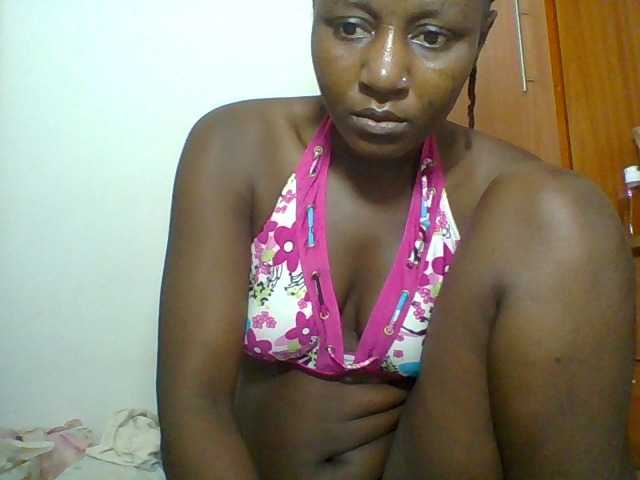 Chocolateskin4 live cam on BongaCams