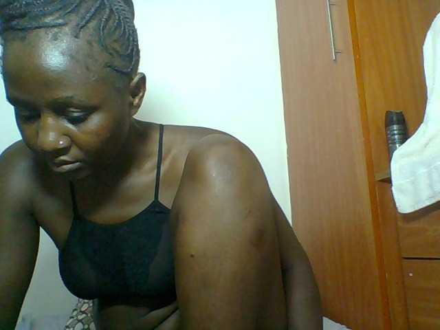 Chocolateskin4 live cam preview