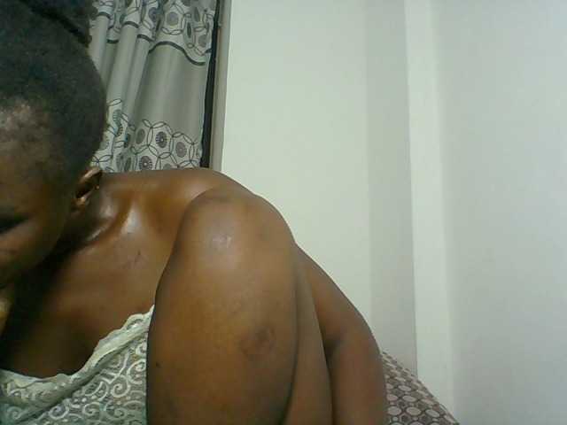 Chocolateskin4 live cam on BongaCams