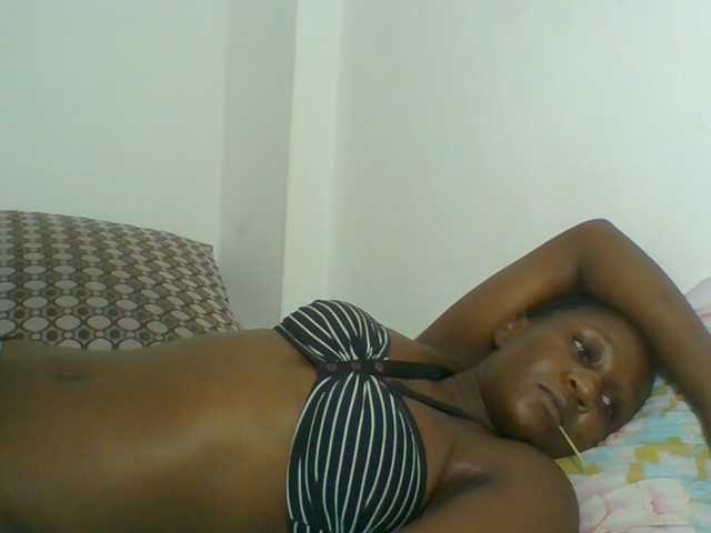 Chocolateskin4 live cam on BongaCams