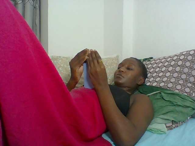 Chocolateskin4 live cam on BongaCams