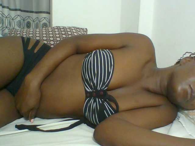 Chocolateskin4 live cam on BongaCams