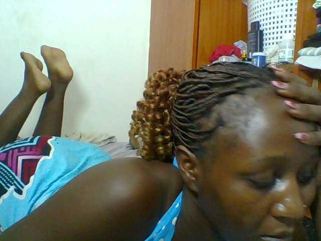 Chocolateskin4 live cam preview